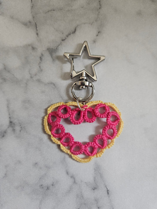 Heart Tatted Lace Star Keychain (Girl Group Chat)