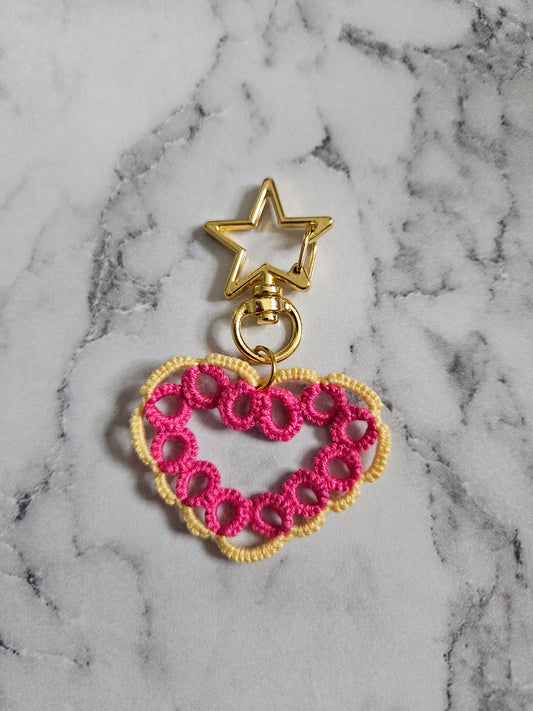 Heart Tatted Lace Star Keychain (Girl Group Chat)