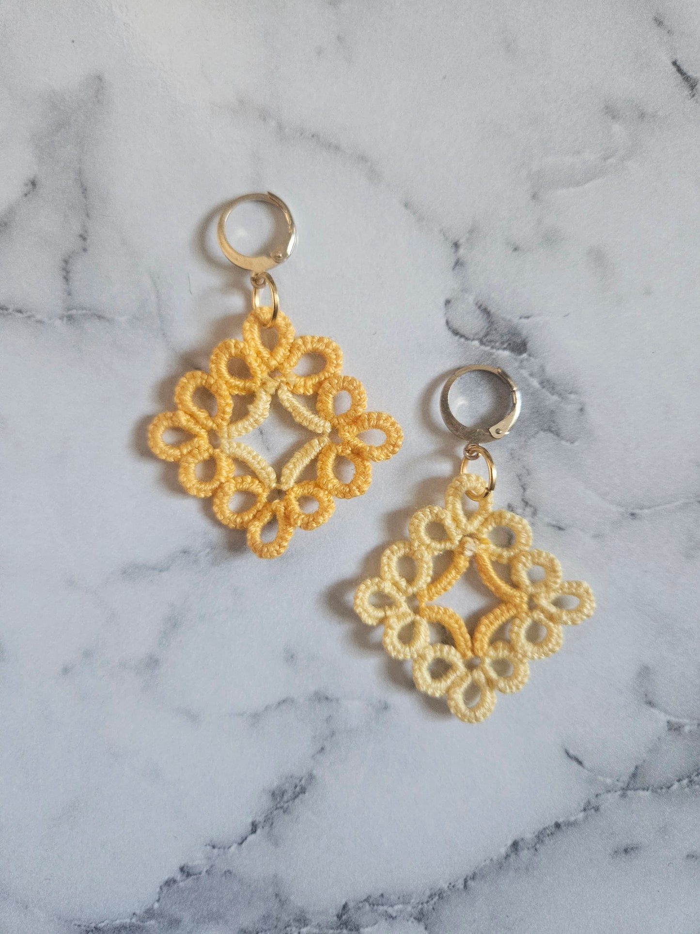Diamond Tatted Lace Earrings (Gold Spotlight)