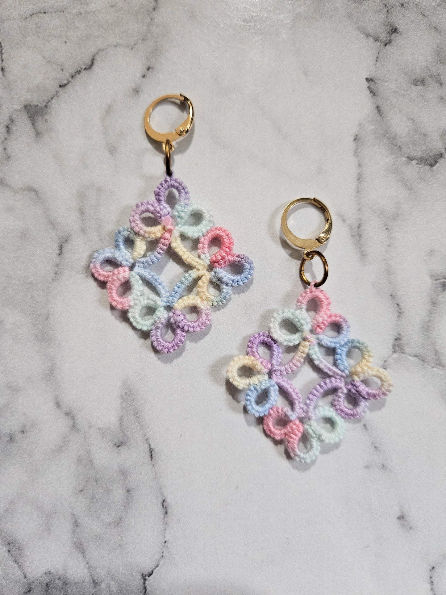 Diamond Tatted Lace Earrings (Gold Clasp)