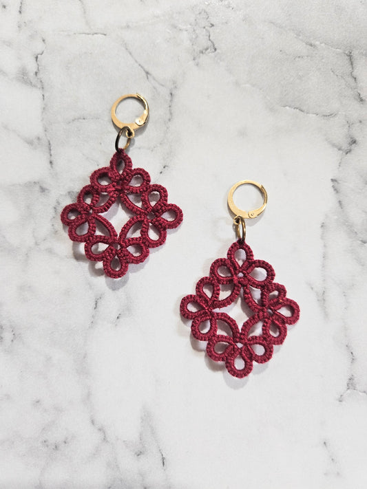 Diamond Tatted Lace Earrings (Gold Clasp)