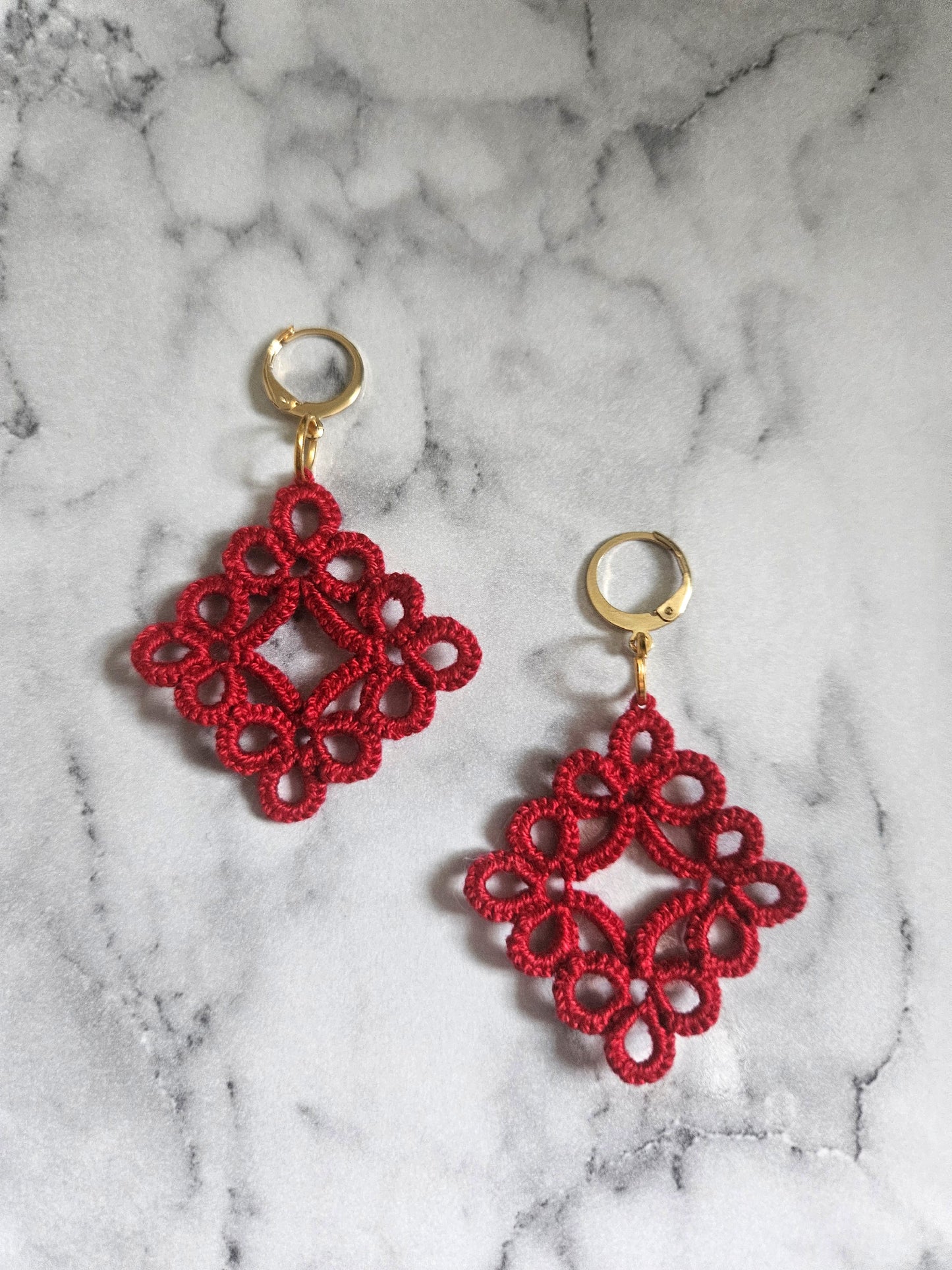 Diamond Tatted Lace Earrings (Sour Raspberry)