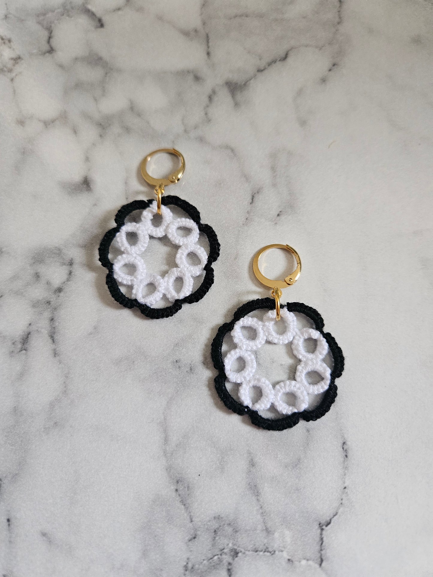 Round Tatted Lace Earrings (Cookies and Cream)