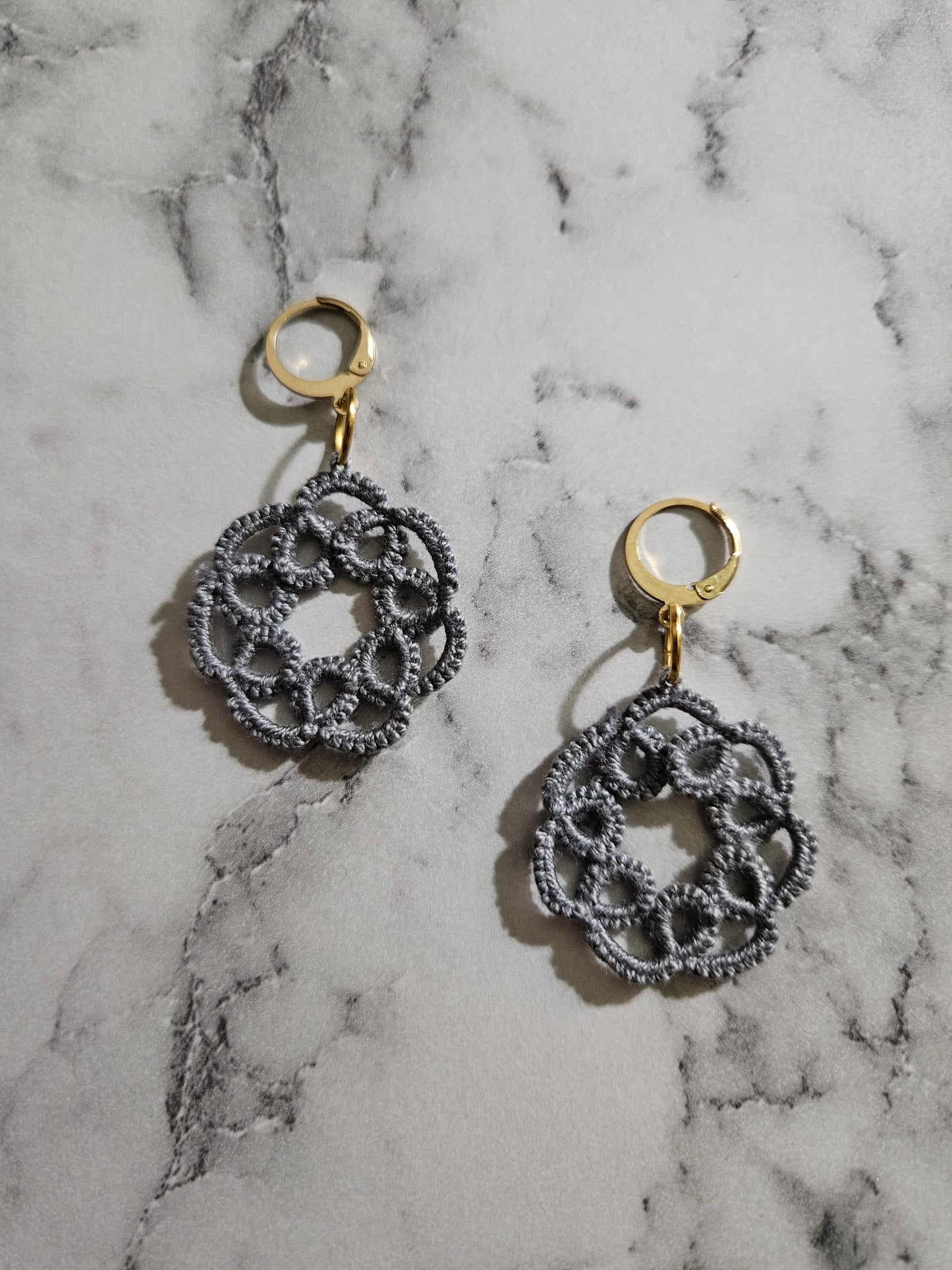 Round Tatted Lace Earrings (Dark Onyx)