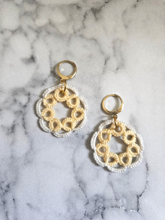 Round Tatted Lace Earrings (Eggnog)