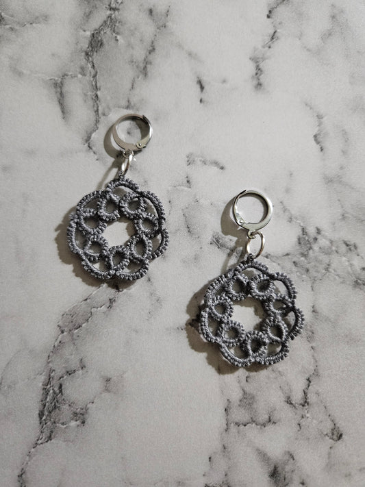 Round Tatted Lace Earrings (Dark Onyx)