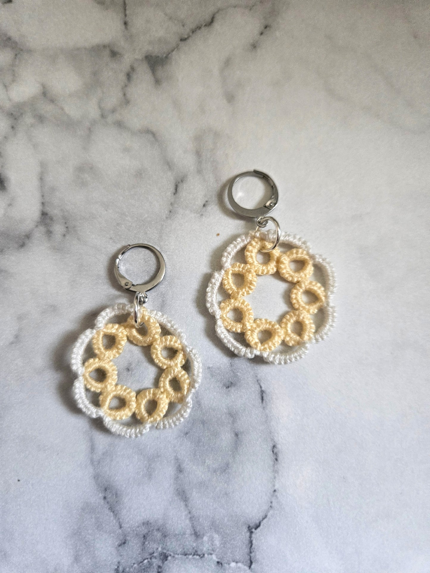 Round Tatted Lace Earrings (Eggnog)